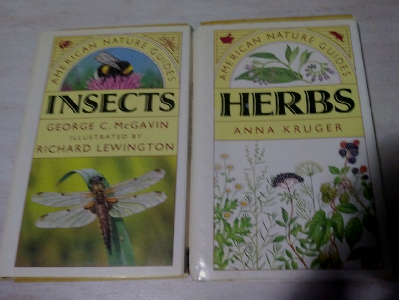 📚 American Nature Guides – Insects McGavin, Herbs Kruger - FREE Shipping